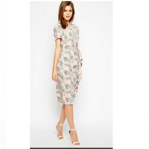 STUNNING DRESS🌸